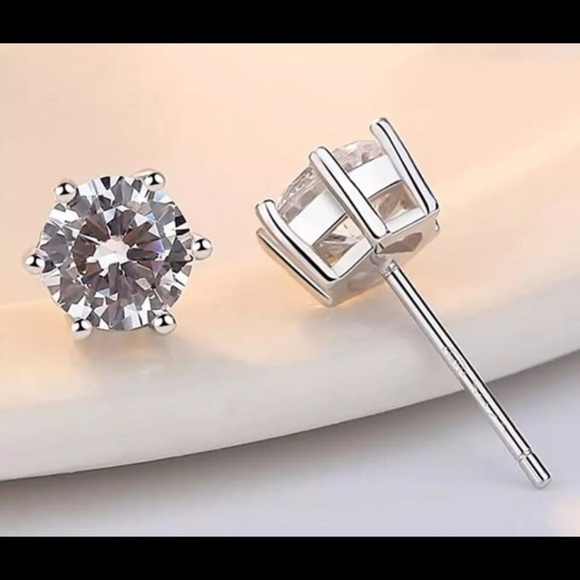 925 STERLING SILVER STUD EARRINGS - Picture 4 of 4